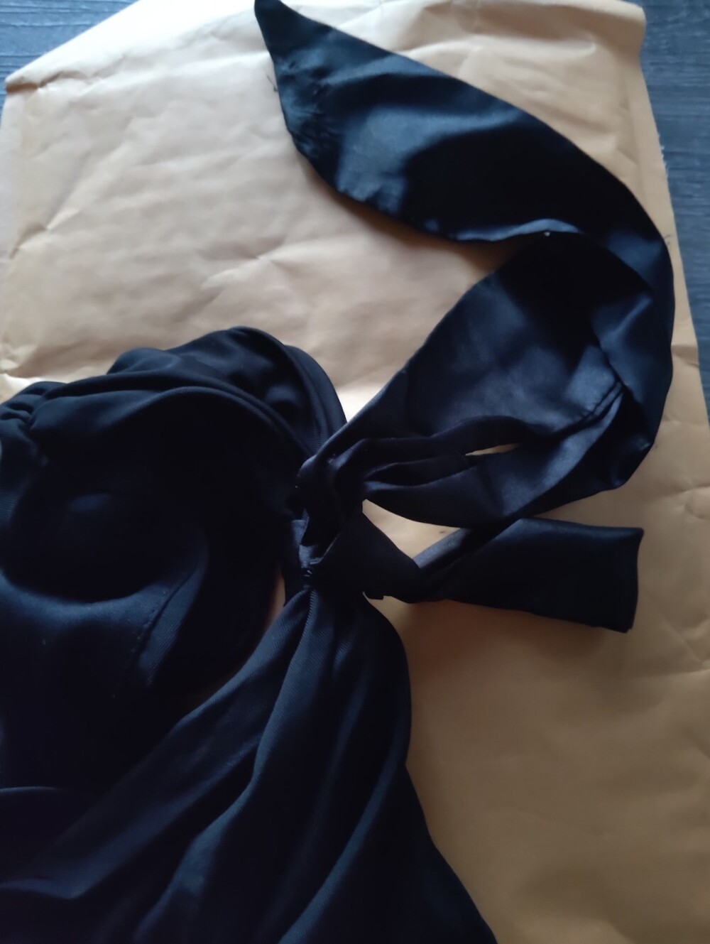 Sleeveless black top - Picture 5 of 5